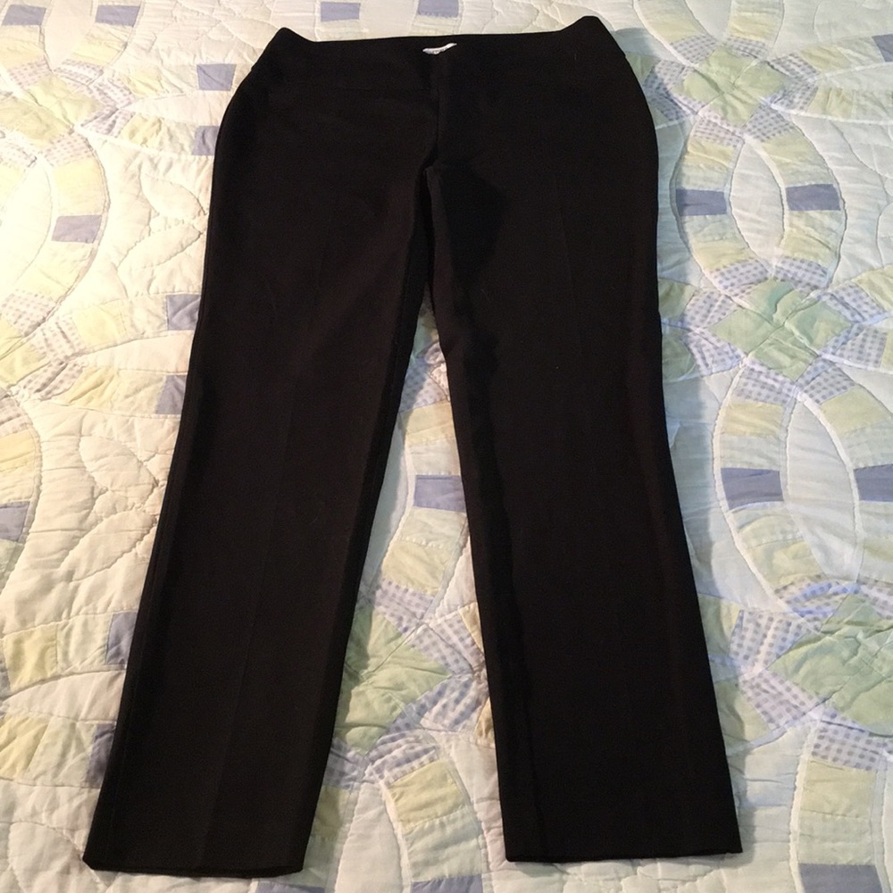 Crown & Ivy pants